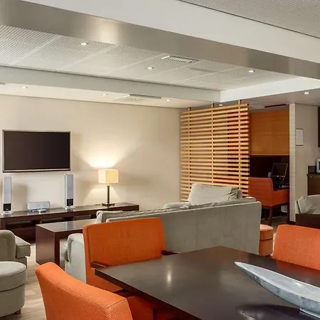 Nh Amsterdam Schiphol Airport Hotel 4*