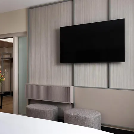 Otel Nh Amsterdam Schiphol Airport 4*