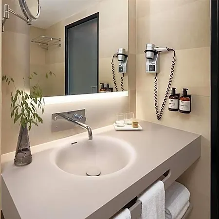 Nh Amsterdam Schiphol Airport 4*