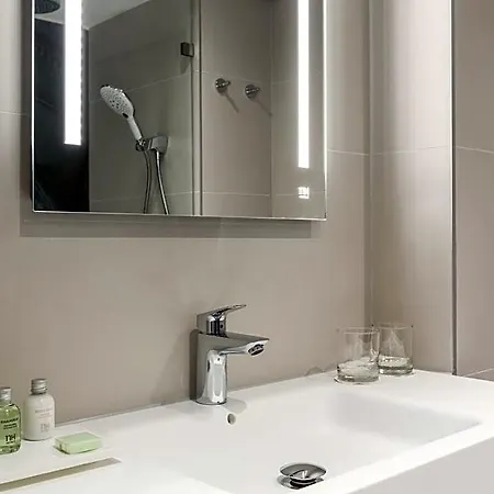 Hotel Nh Amsterdam Schiphol Airport 4*