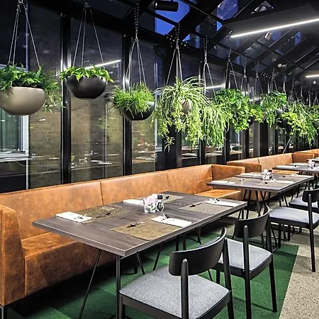 Nh Amsterdam Schiphol Airport Hotel 4*