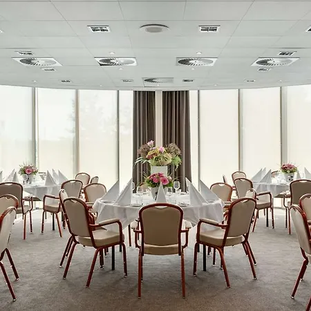 Hotel Nh Amsterdam Schiphol Airport