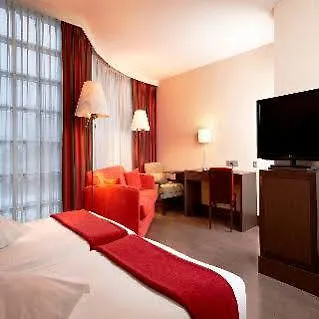 Nh Amsterdam Schiphol Airport Hotel 4*