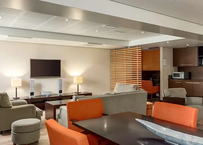 Nh Amsterdam Schiphol Airport Hotel 4*