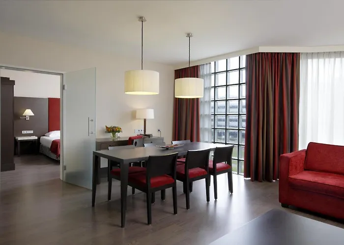 Nh Amsterdam Schiphol Airport Hotel 4*