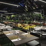 ان اتش أمستردام مطار سخيبول 4*