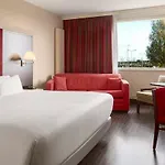 ان اتش أمستردام مطار سخيبول هوفدوربْ