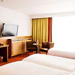 فندق ان اتش أمستردام مطار سخيبول 4*