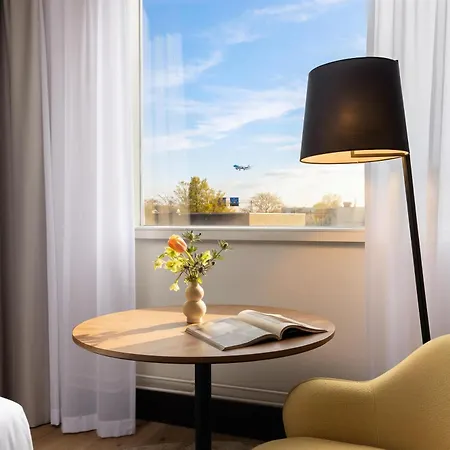 Nh Amsterdam Schiphol Airport Hotel 4*