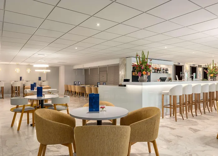 Nh Amsterdam Schiphol Airport Hotel 4*