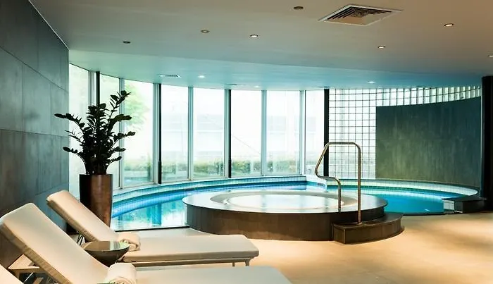 Nh Amsterdam Schiphol Airport Hotel 4*